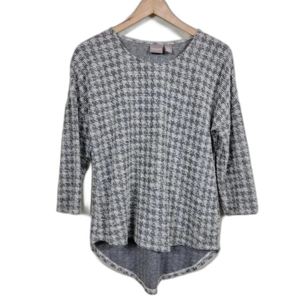 Chicos Textured Metallic Top White Gray Women Size M Elegant Blouse